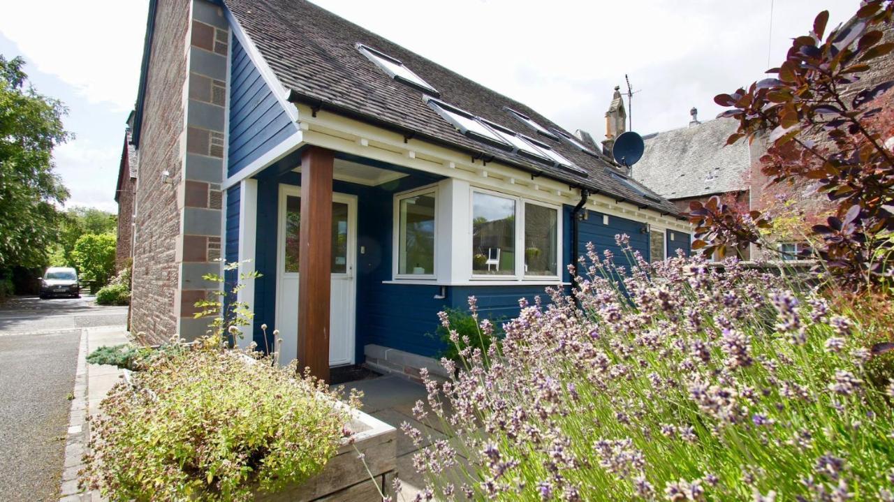 Fire Station Cottage Comrie Exteriör bild